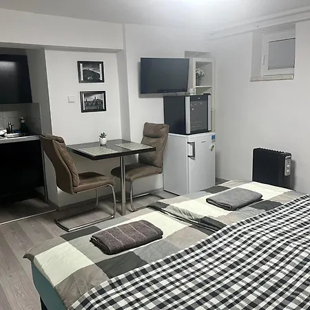 Apartmanek Patricie With Kitchenette Suitable For 2 Adults And 2 Children Апартаменты Микулов
